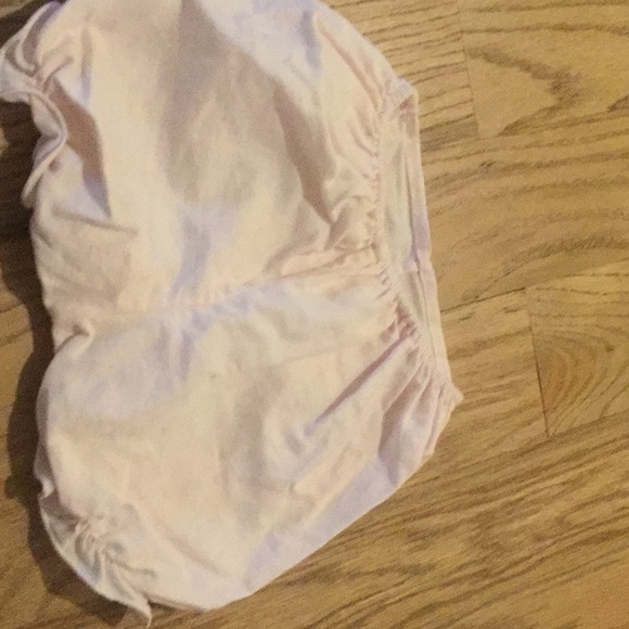 Baby pink girls with rose smocking - Picture 7 of 8